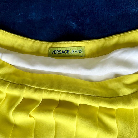 Versace Jeans mini skirt size 4 - Picture 2 of 8